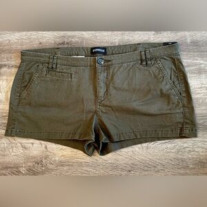 NWT Express Low-Rise Shortie Shorts - Olive Green